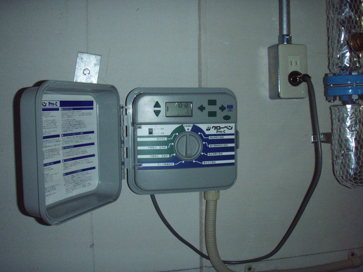 【使用している散水機】電源式散水コントローラー