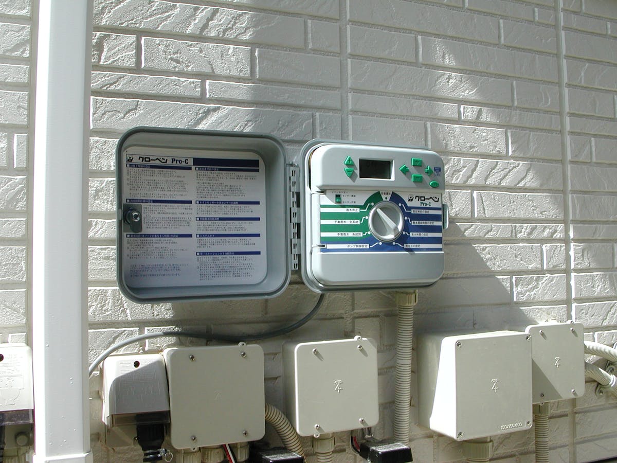 電源式散水コントローラー